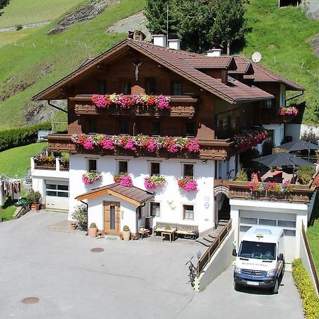 Apartmenthaus Innerkratzerhof Pragraten ภายนอก รูปภาพ