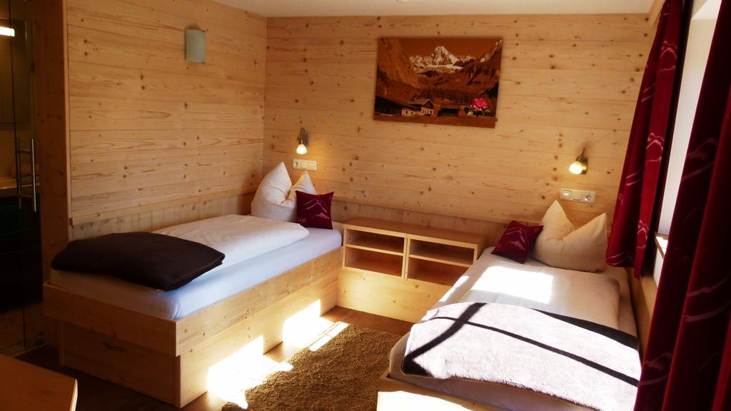 Apartmenthaus Innerkratzerhof Pragraten ภายนอก รูปภาพ