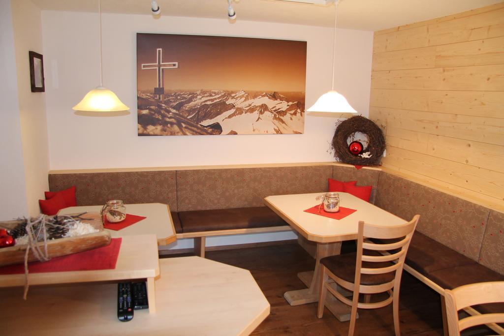 Apartmenthaus Innerkratzerhof Pragraten ภายนอก รูปภาพ