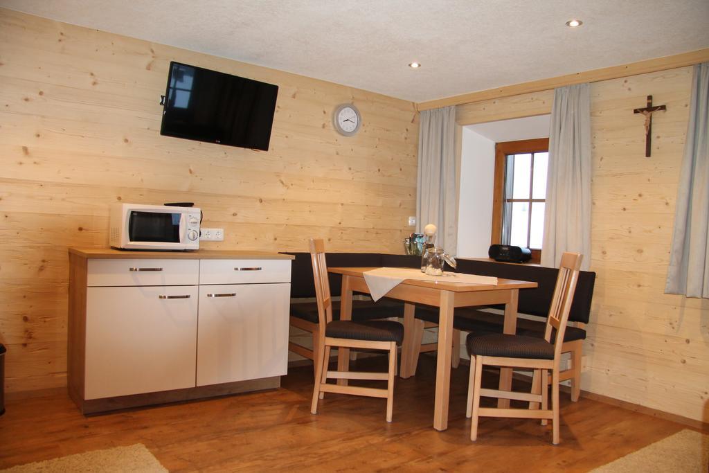 Apartmenthaus Innerkratzerhof Pragraten ภายนอก รูปภาพ