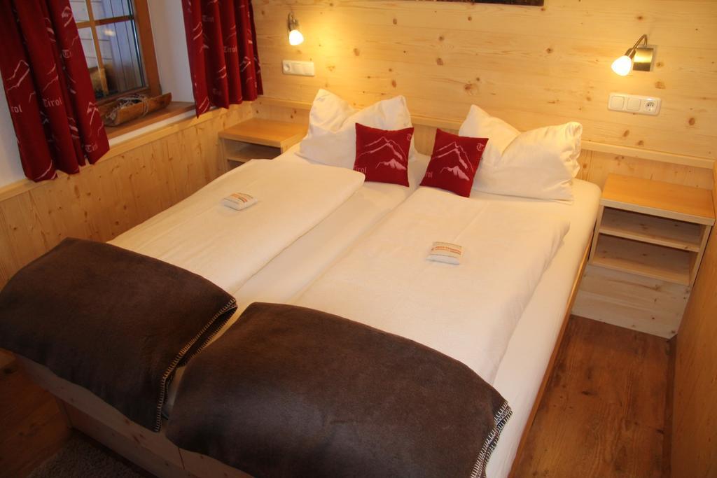 Apartmenthaus Innerkratzerhof Pragraten ภายนอก รูปภาพ