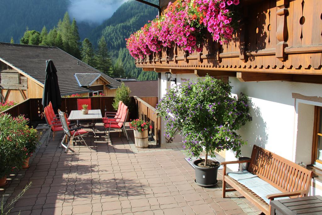 Apartmenthaus Innerkratzerhof Pragraten ภายนอก รูปภาพ